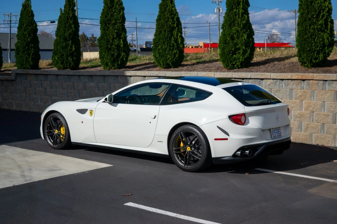 2015 Ferrari FF - Image 26 of 31