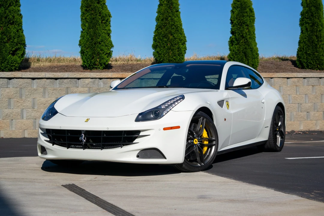 2015 Ferrari FF - Image 8 of 31