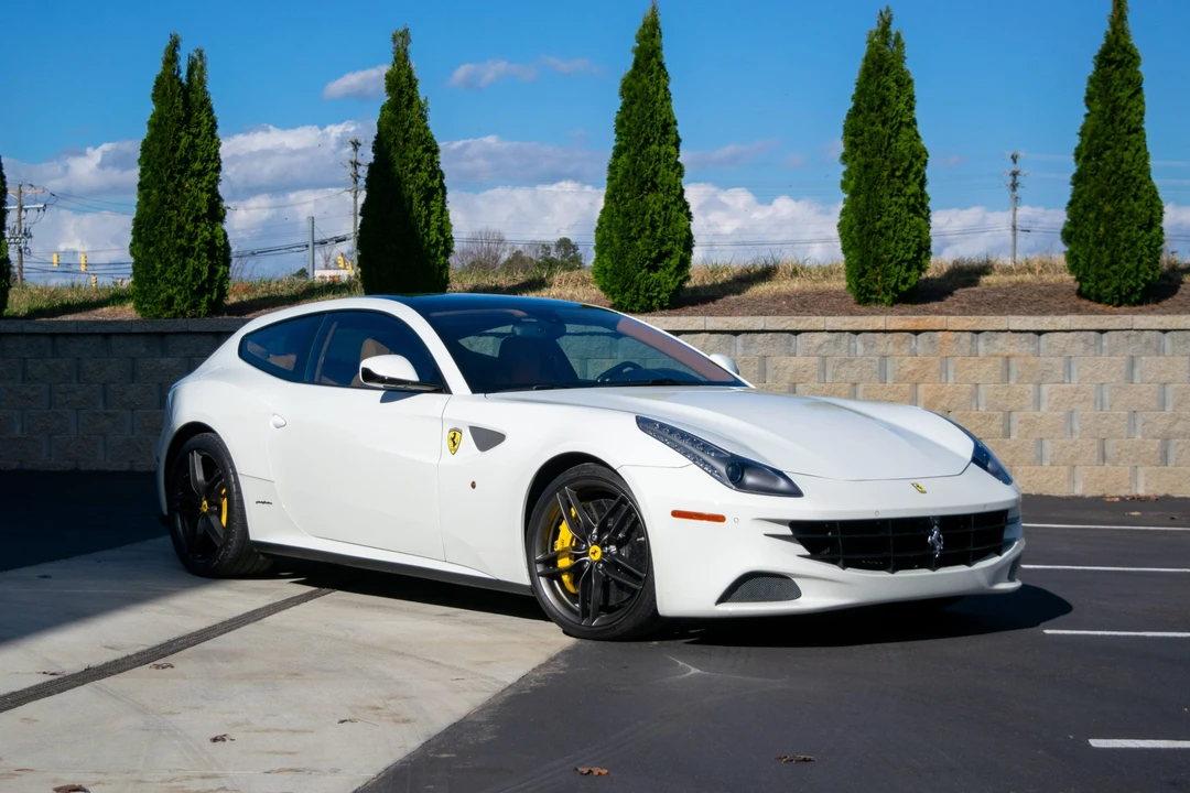 2015 Ferrari FF - Image 14 of 31