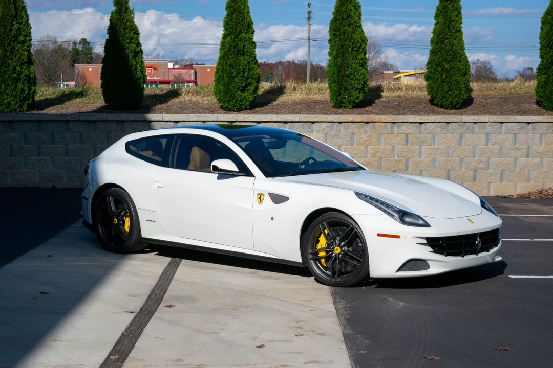 2015 Ferrari FF - Image 15 of 31