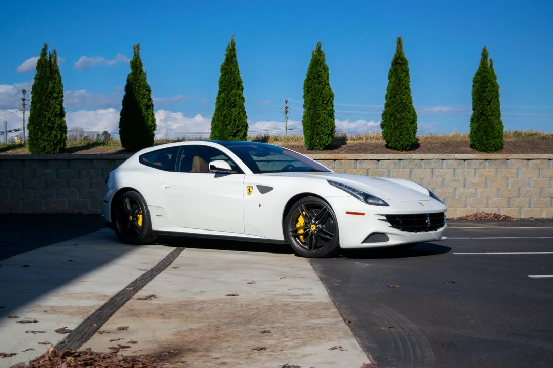 2015 Ferrari FF - Image 16 of 31