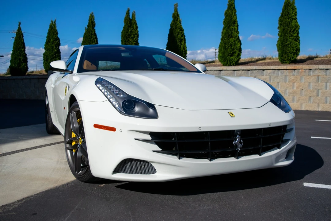 2015 Ferrari FF - Image 11 of 31