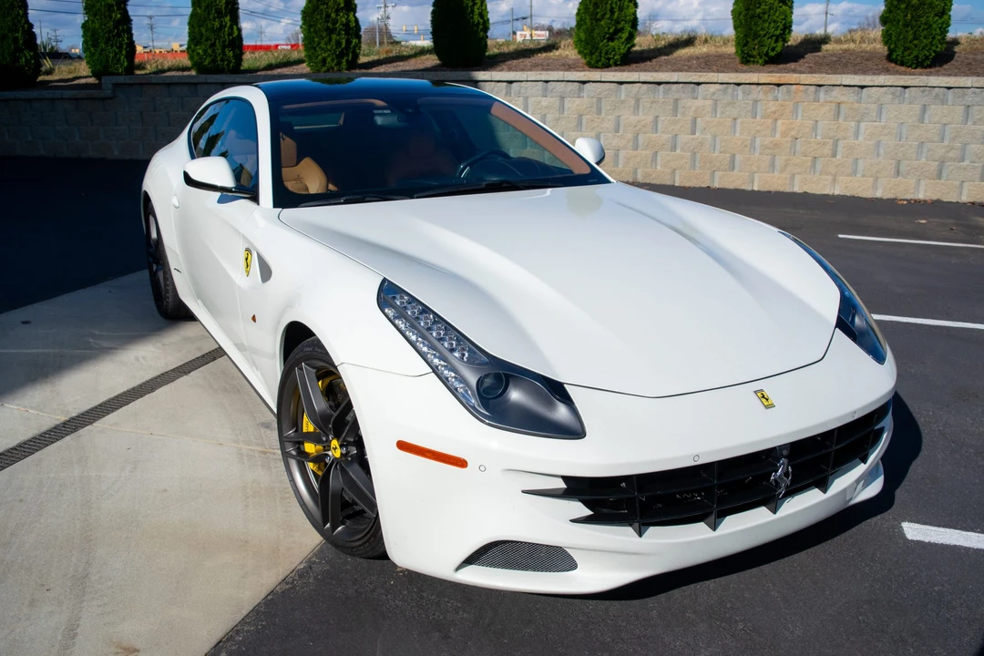 2015 Ferrari FF - Image 12 of 31