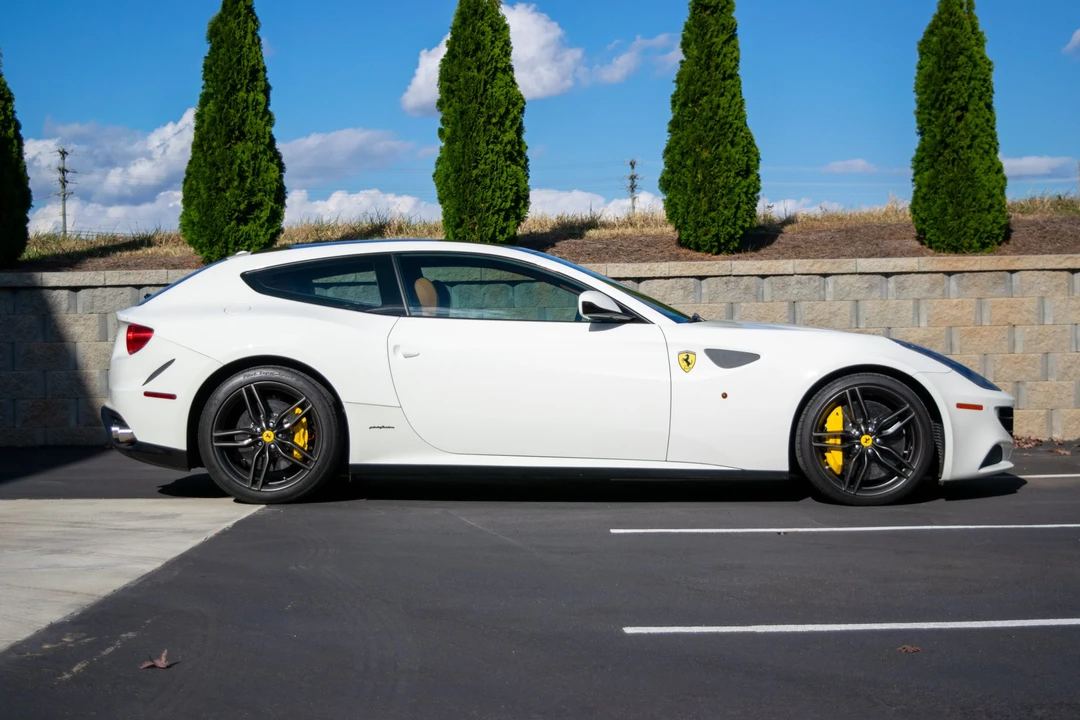 2015 Ferrari FF - Image 20 of 31