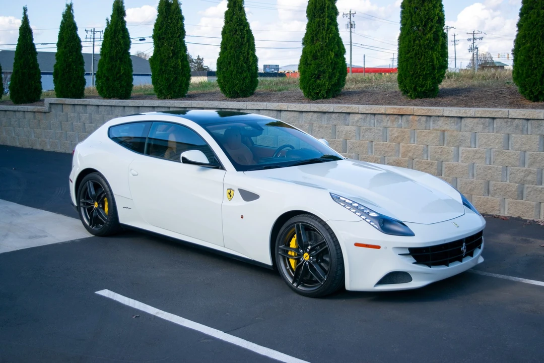 2015 Ferrari FF - Image 17 of 31