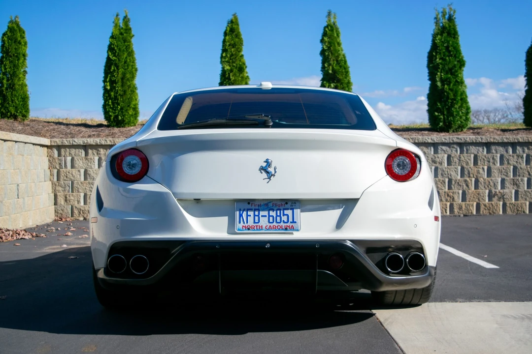 2015 Ferrari FF - Image 23 of 31
