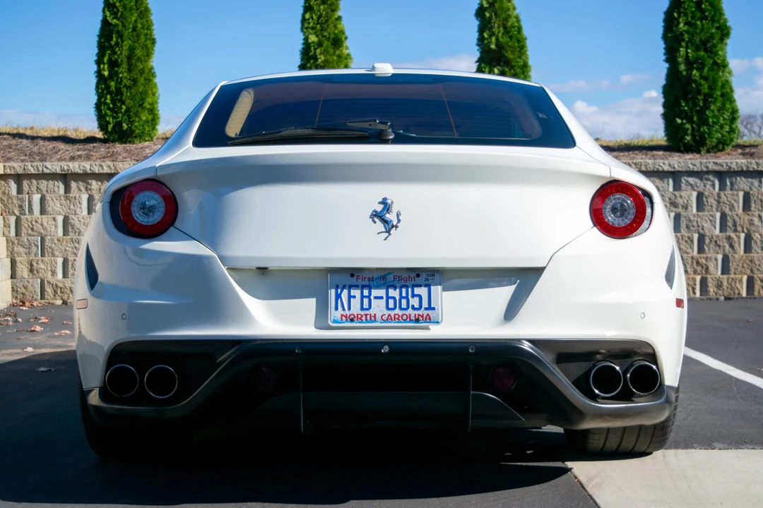 2015 Ferrari FF - Image 24 of 31