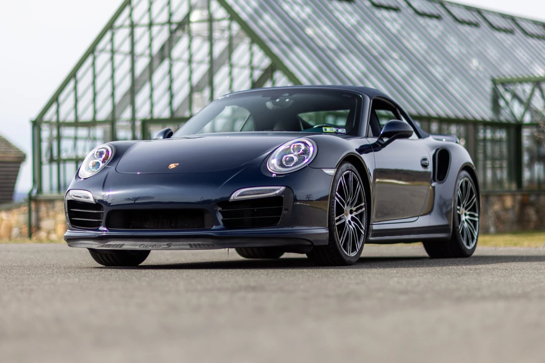 2015 Porsche 991 Turbo S - Image 13 of 31
