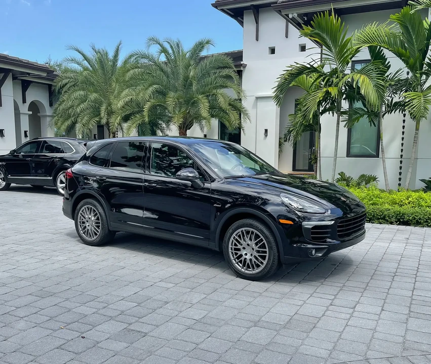 2015 Porsche 958 Cayenne Diesel - Image 6 of 6