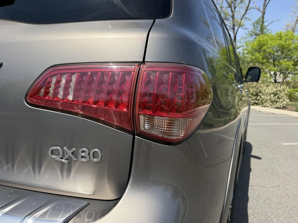 2016 Infiniti QX80 - Image 16 of 31