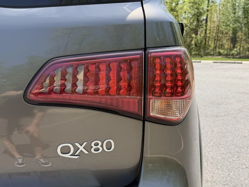 2016 Infiniti QX80 - Image 18 of 31