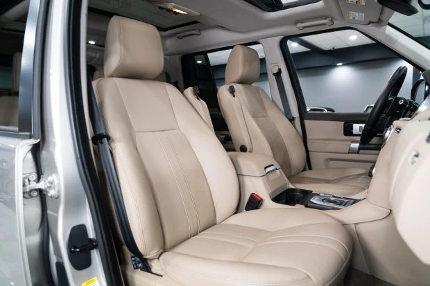 2016 Land Rover Discovery 4th Gen - Image 4 of 7