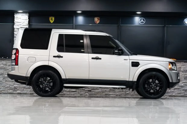 2016 Land Rover Discovery 4th Gen - Image 3 of 7