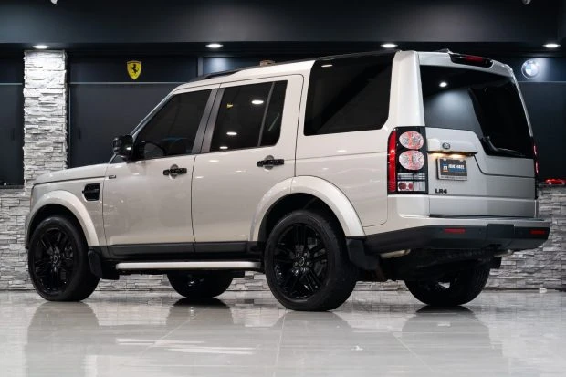 2016 Land Rover Discovery 4th Gen - Image 2 of 7