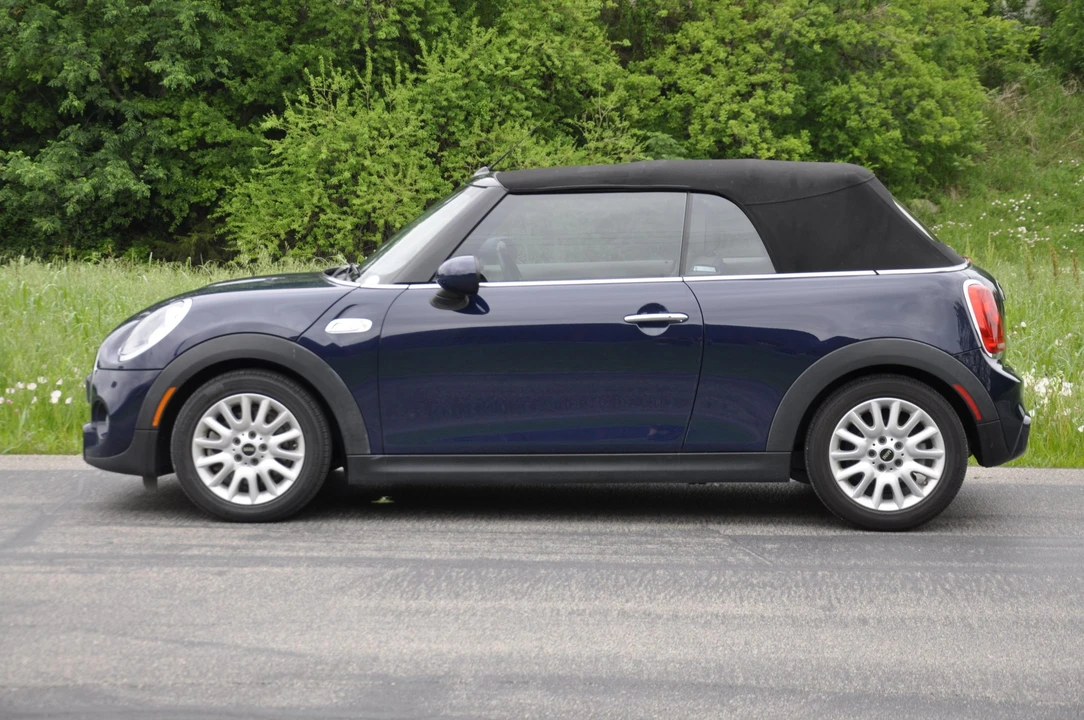 2016 Mini Mini Cooper S 3rd Gen - Image 18 of 31