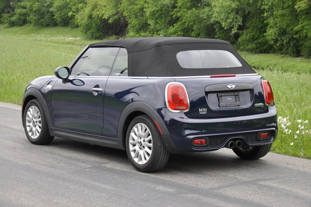 2016 Mini Mini Cooper S 3rd Gen - Image 21 of 31