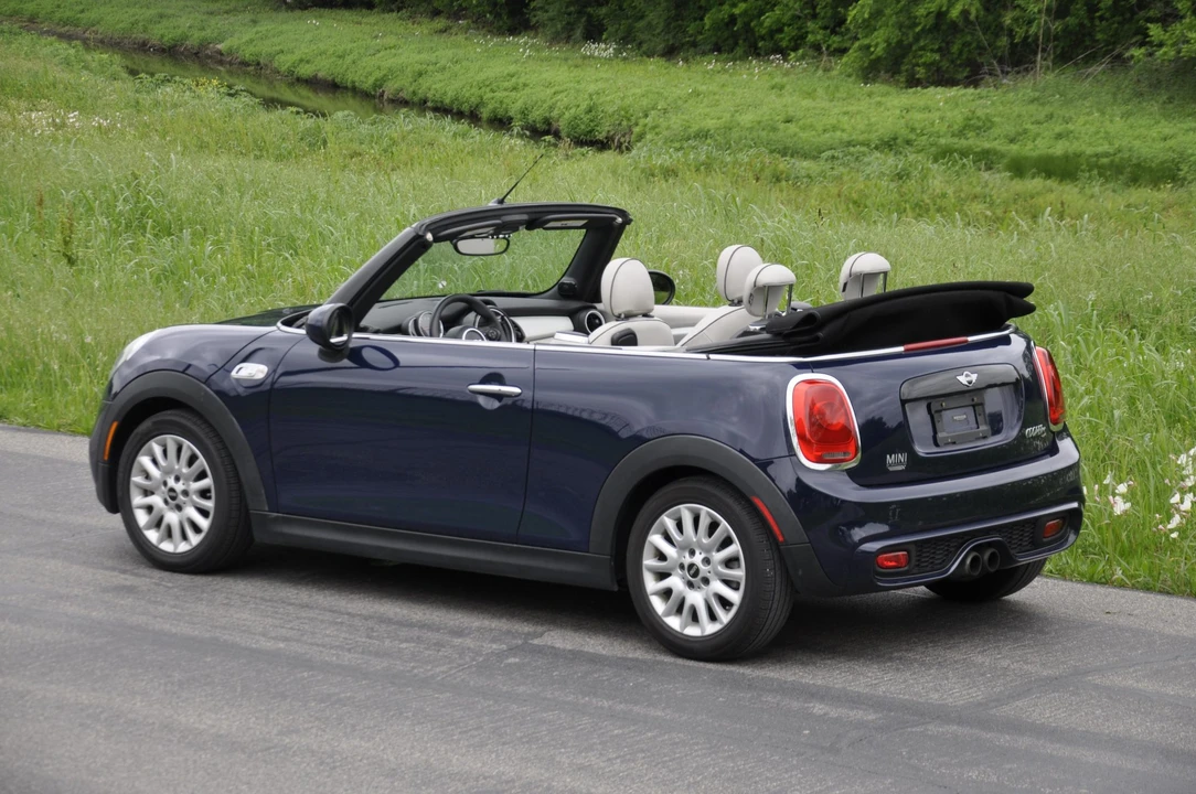 2016 Mini Mini Cooper S 3rd Gen - Image 6 of 31