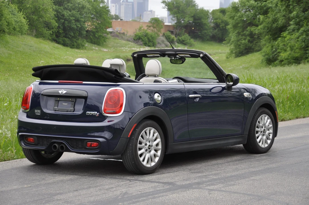2016 Mini Mini Cooper S 3rd Gen - Image 10 of 31