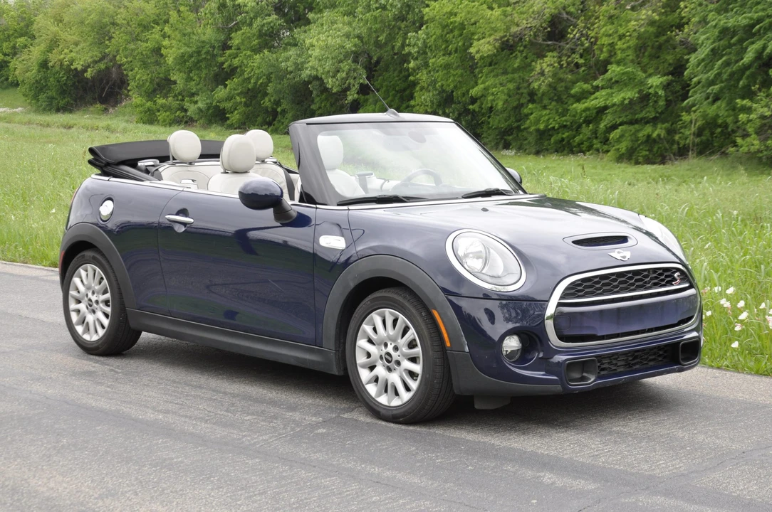 2016 Mini Mini Cooper S 3rd Gen - Image 13 of 31