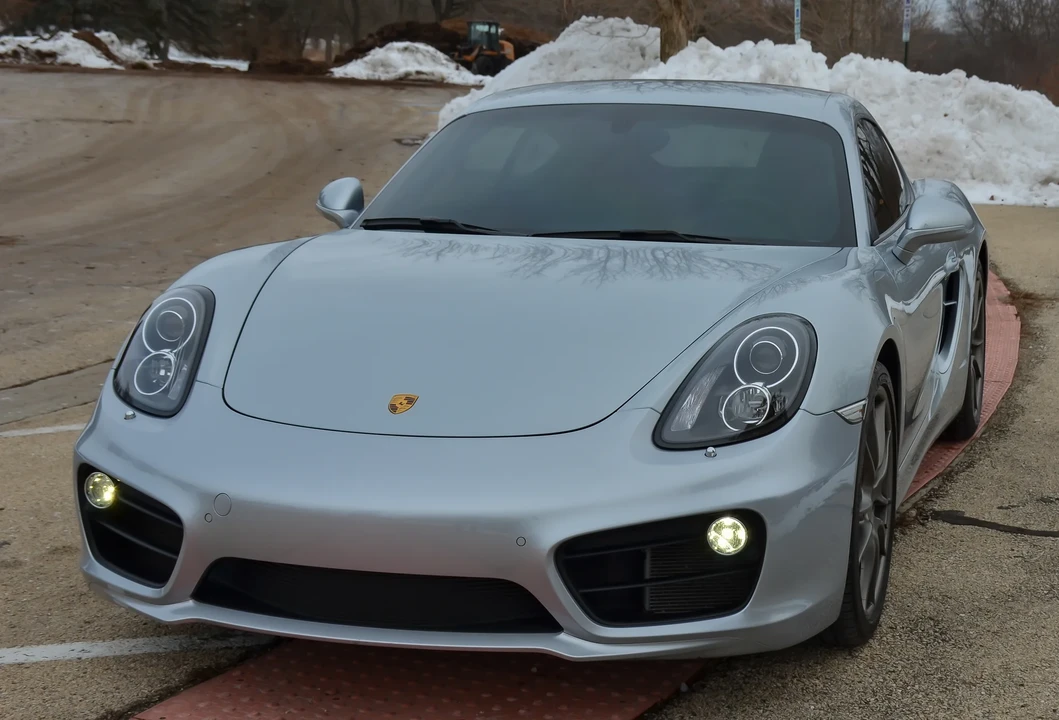 2016 Porsche 981 Cayman S - Image 2 of 6