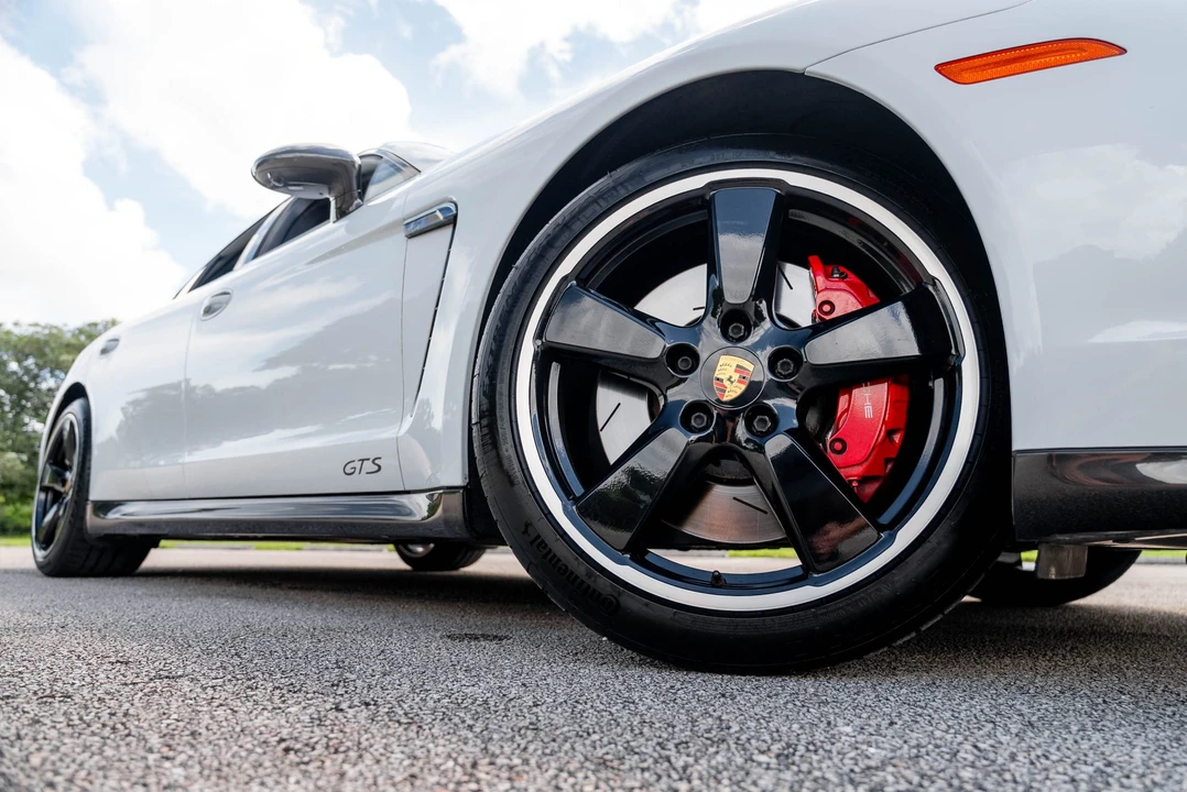 2016 Porsche 970 Panamera GTS - Image 27 of 31