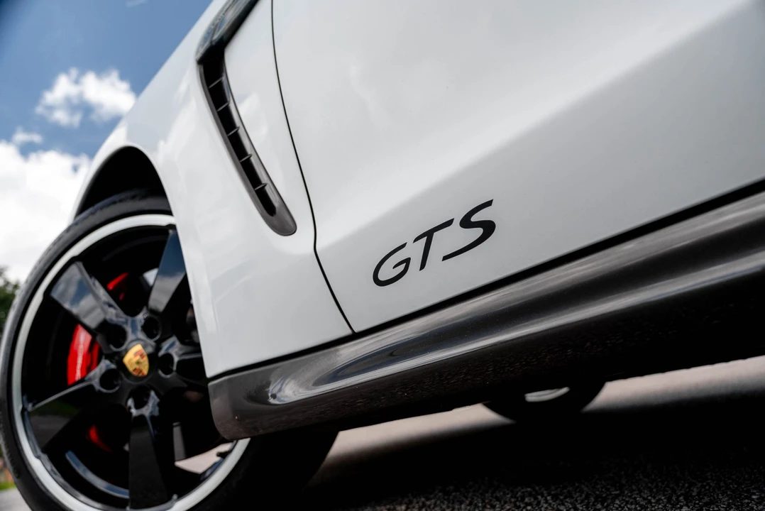 2016 Porsche 970 Panamera GTS - Image 29 of 31