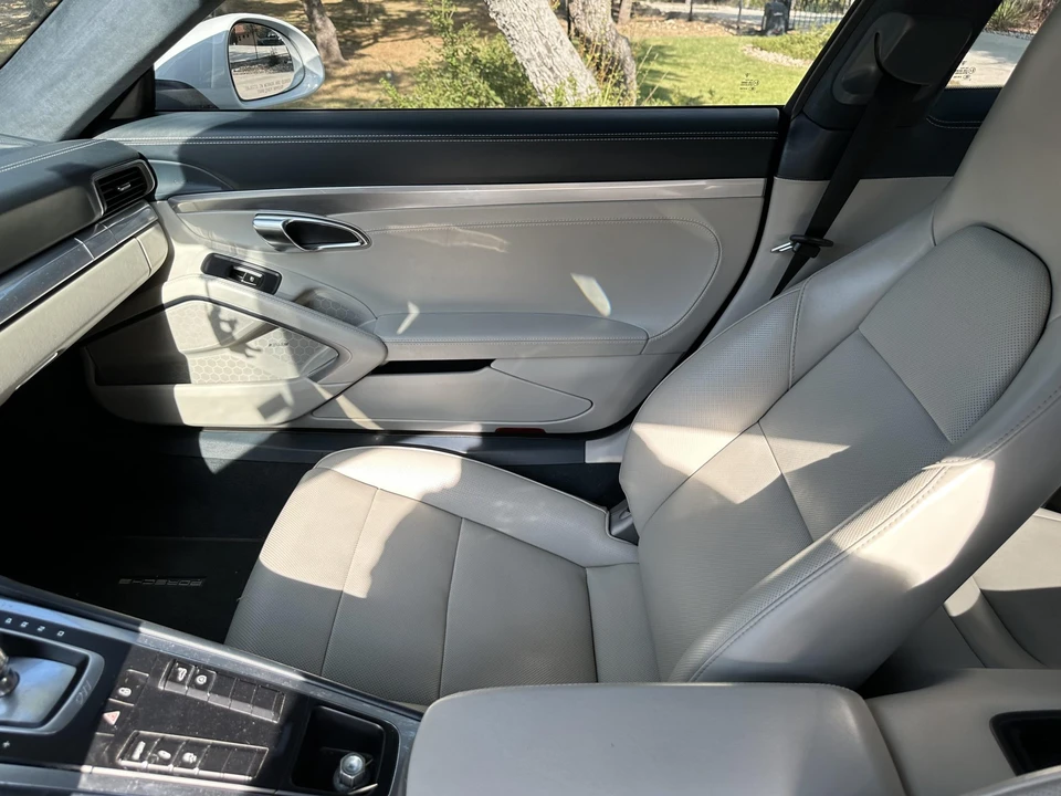 2017 Porsche 991 Carrera 4S - Image 18 of 31