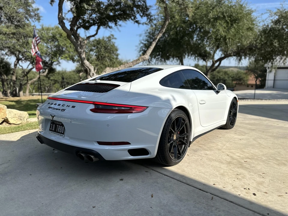 2017 Porsche 991 Carrera 4S - Image 6 of 31