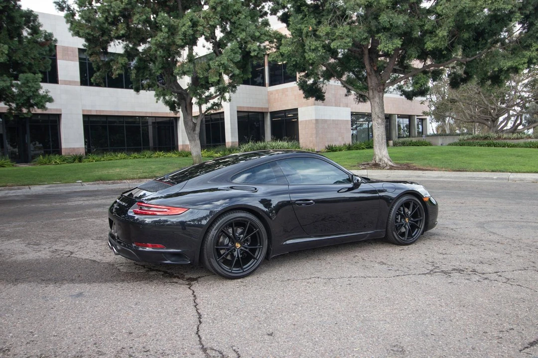 2017 Porsche 991 Carrera - Image 17 of 31