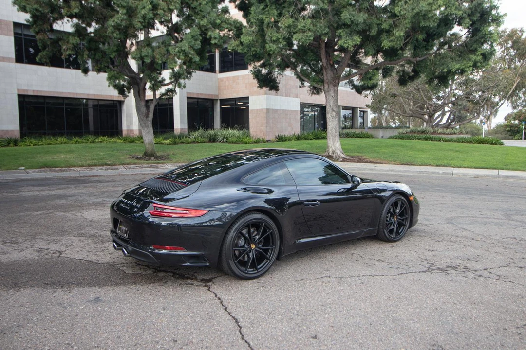 2017 Porsche 991 Carrera - Image 18 of 31