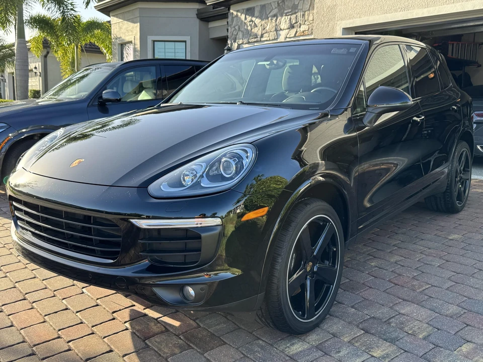 2017 Porsche 958 Cayenne - Image 3 of 31