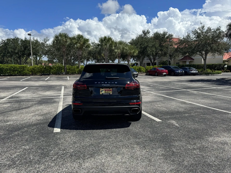 2017 Porsche 958 Cayenne - Image 18 of 31