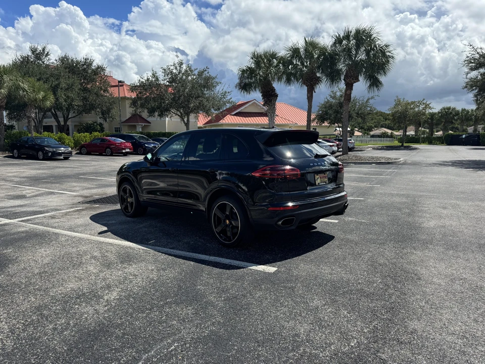 2017 Porsche 958 Cayenne - Image 20 of 31