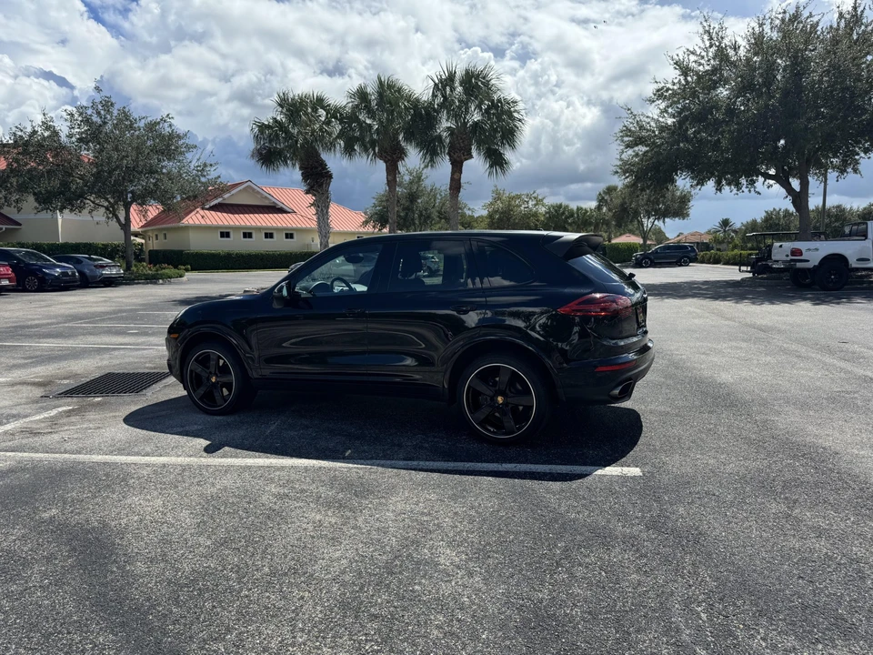 2017 Porsche 958 Cayenne - Image 21 of 31