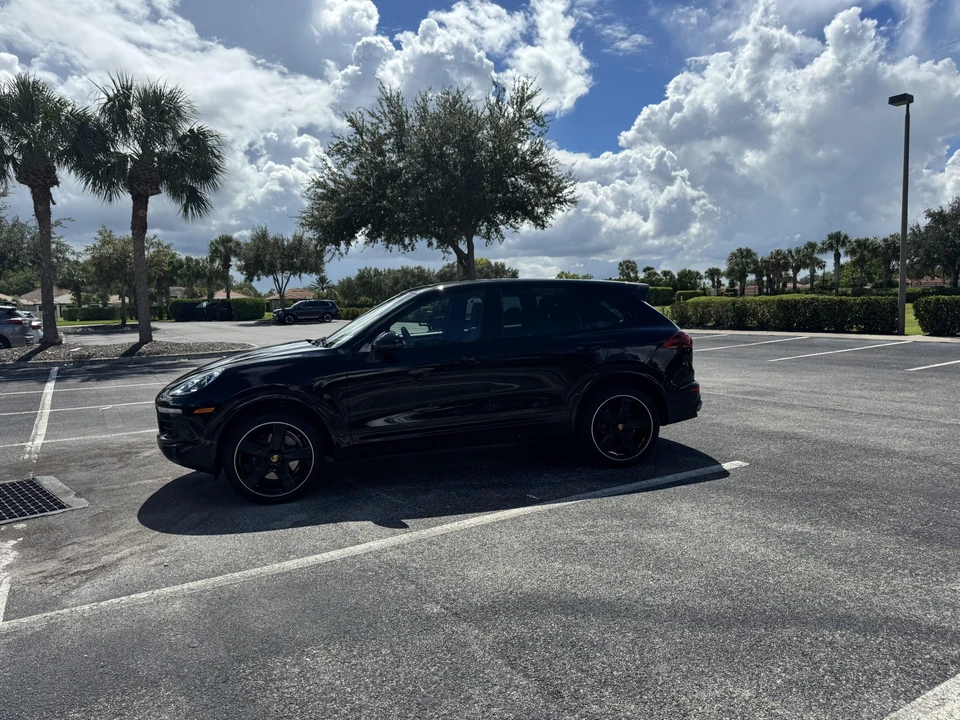 2017 Porsche 958 Cayenne - Image 23 of 31