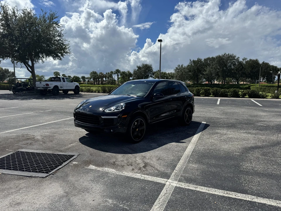 2017 Porsche 958 Cayenne - Image 25 of 31