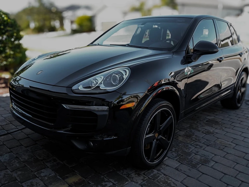 2017 Porsche 958 Cayenne - Image 2 of 31