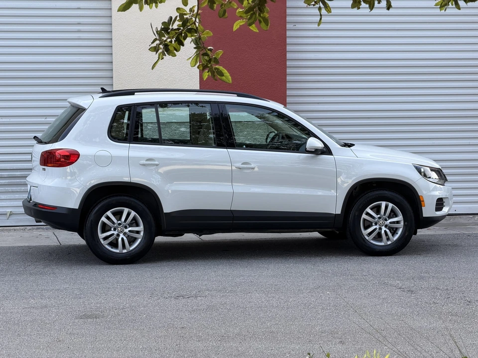 2017 Volkswagen Tiguan - Image 9 of 31