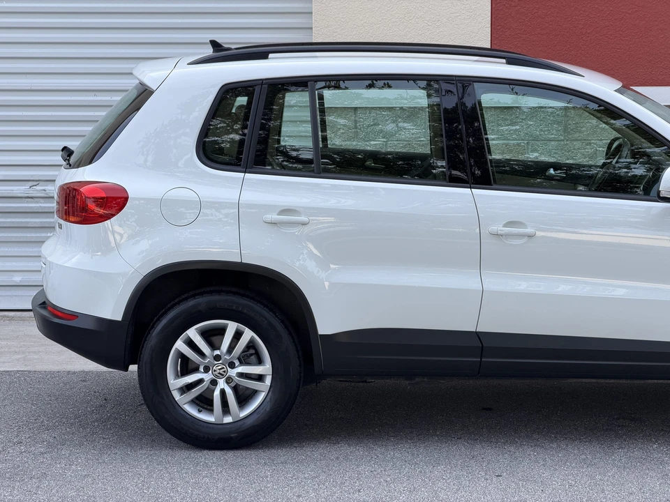 2017 Volkswagen Tiguan - Image 20 of 31