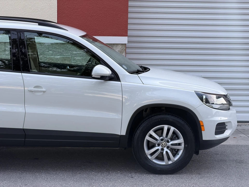 2017 Volkswagen Tiguan - Image 21 of 31