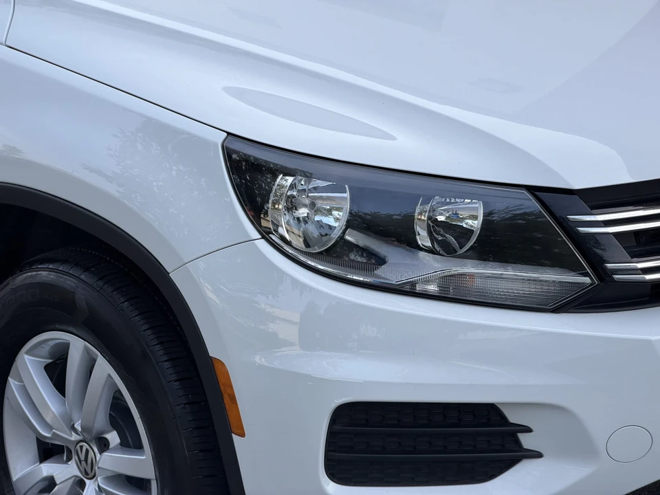 2017 Volkswagen Tiguan - Image 23 of 31