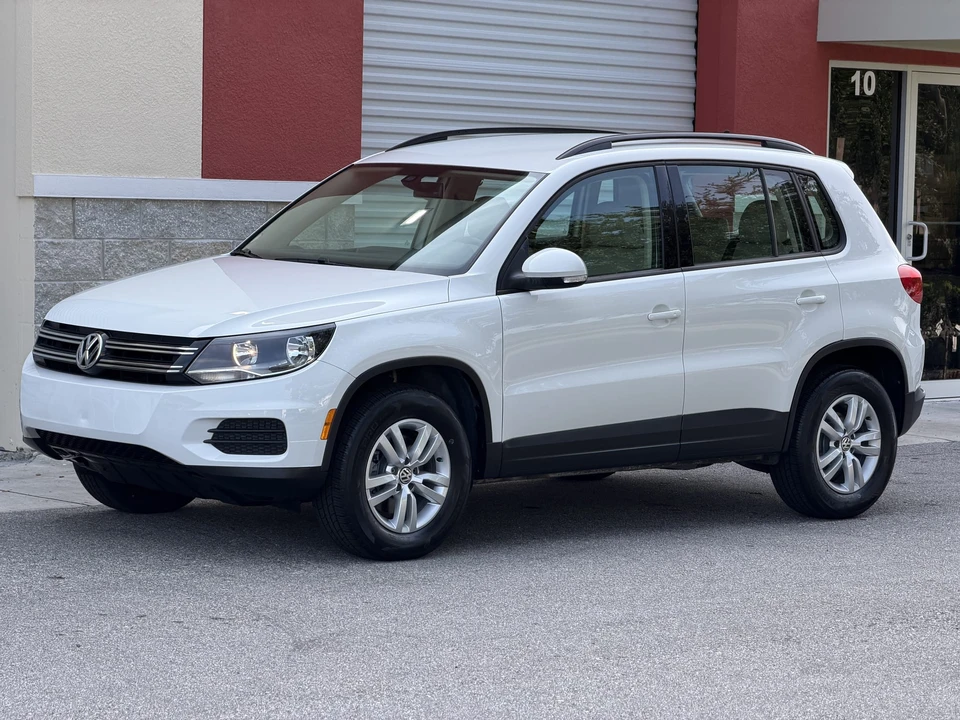 2017 Volkswagen Tiguan - Image 3 of 31