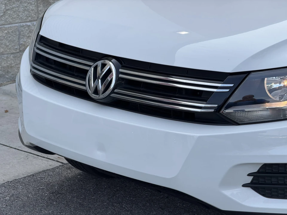 2017 Volkswagen Tiguan - Image 28 of 31