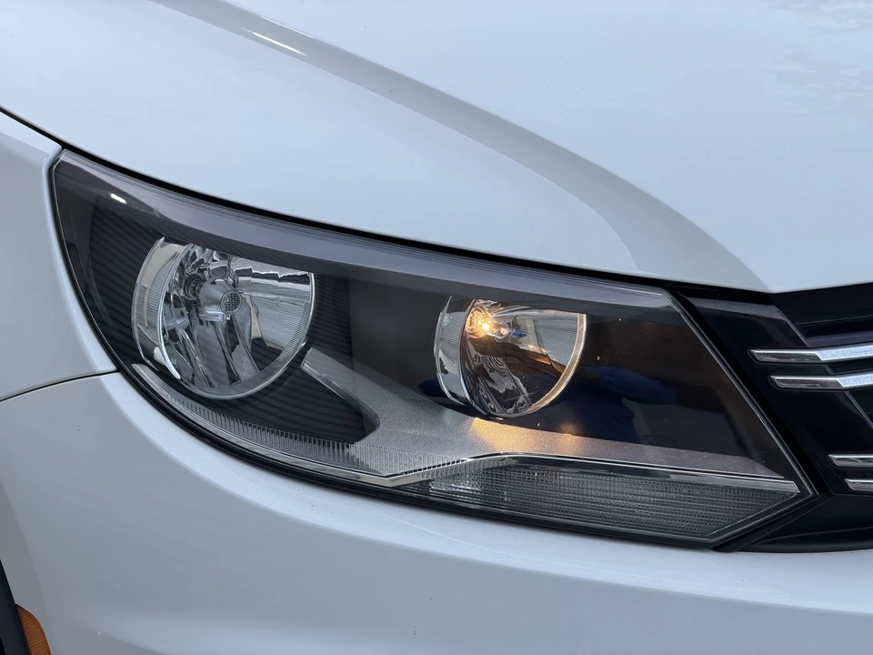 2017 Volkswagen Tiguan - Image 25 of 31