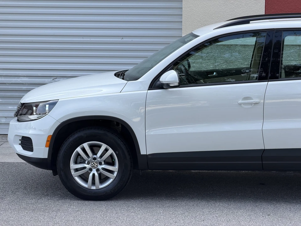 2017 Volkswagen Tiguan - Image 18 of 31