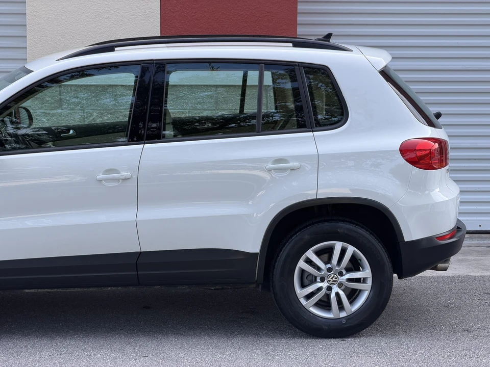 2017 Volkswagen Tiguan - Image 19 of 31