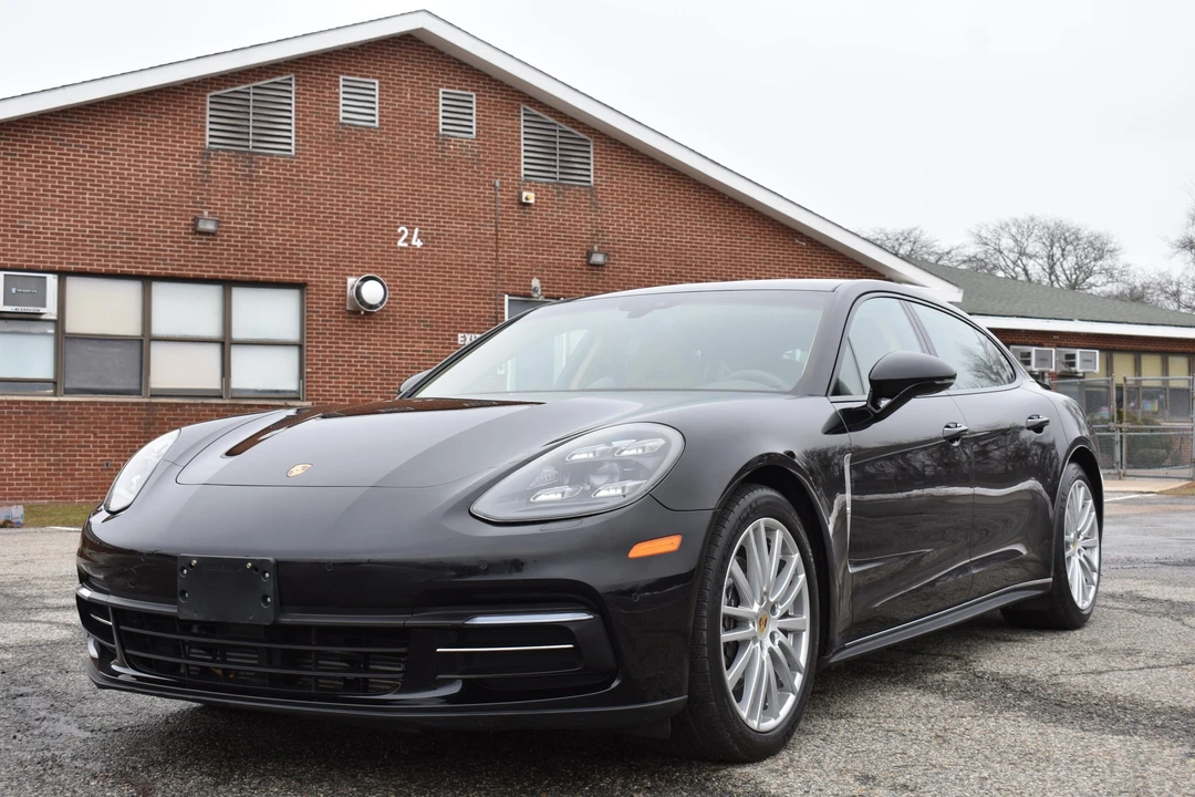 2018 Porsche 971 Panamera - Image 3 of 31