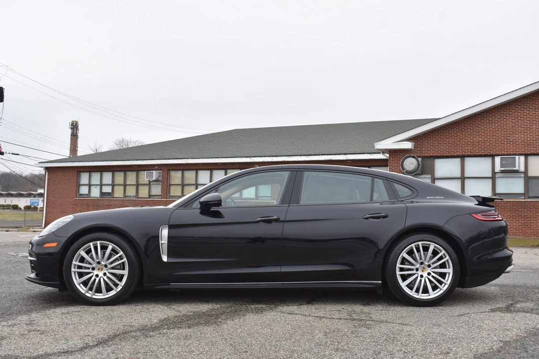 2018 Porsche 971 Panamera - Image 13 of 31