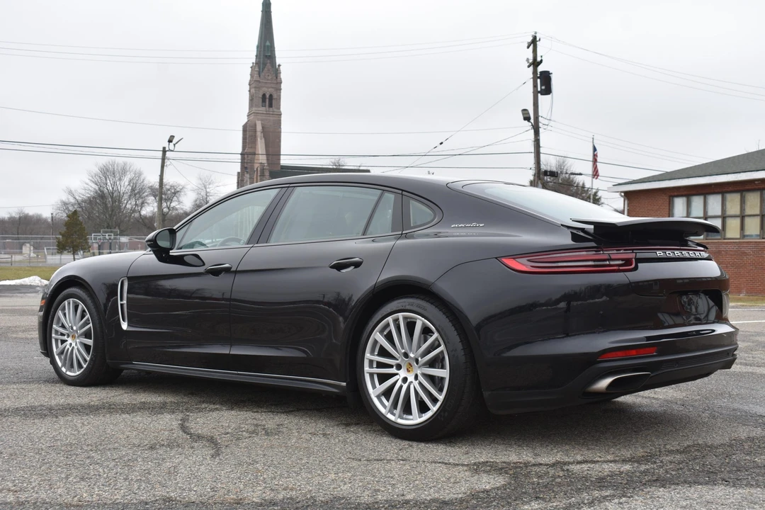 2018 Porsche 971 Panamera - Image 15 of 31