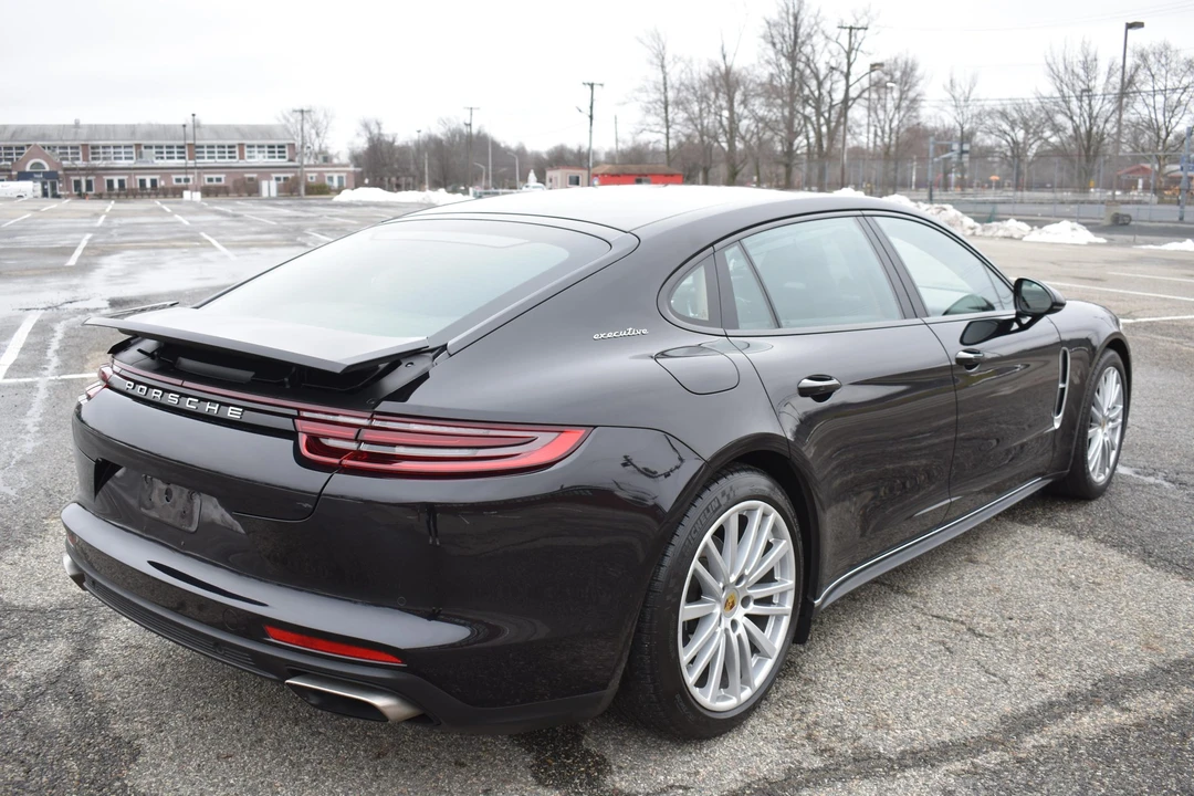 2018 Porsche 971 Panamera - Image 24 of 31